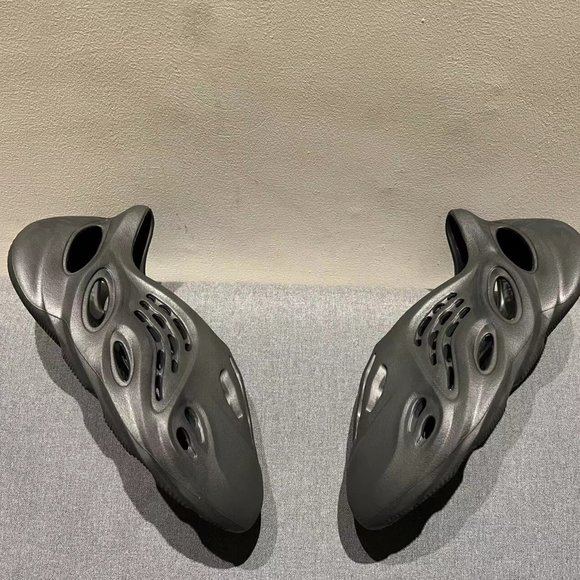 Yeezy泡沫跑步者缟玛瑙 main image 4